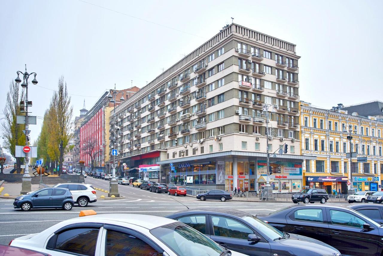 Big Jacuzzi , Sauna , Khreshchatyk Apartments キエフ エクステリア 写真